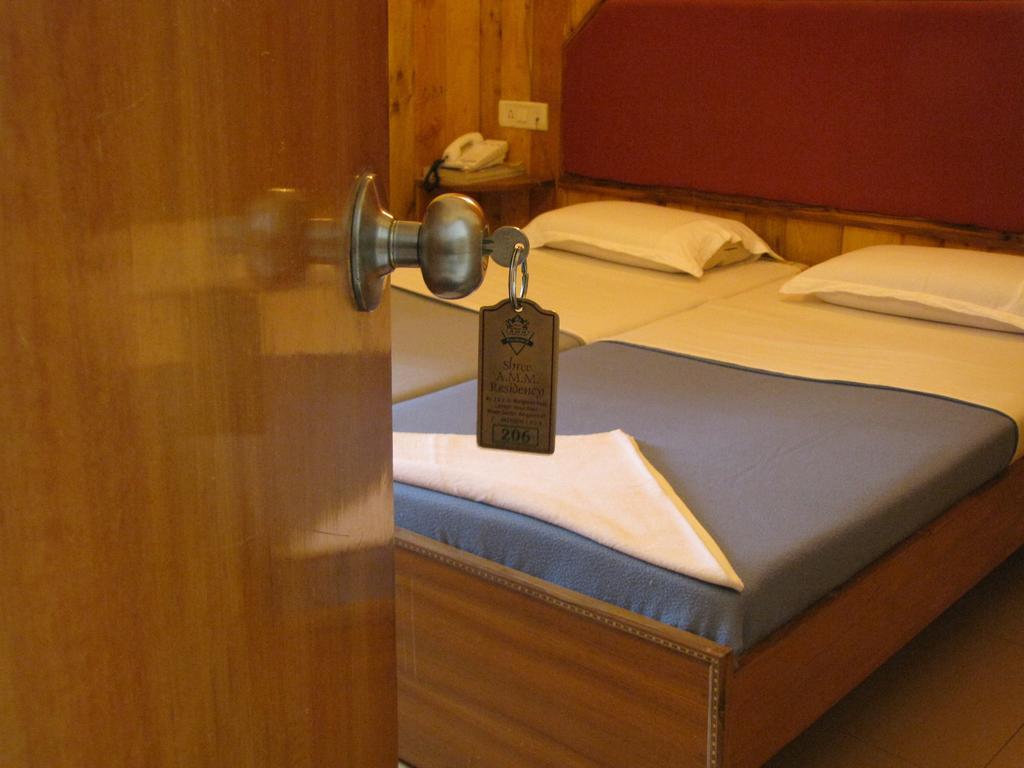 Hotel O Shree Amm Residency Bangalore Quarto foto